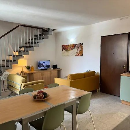 Lägenhet 100 Meters From The Sea And 30 Meters From The Pine Forest *