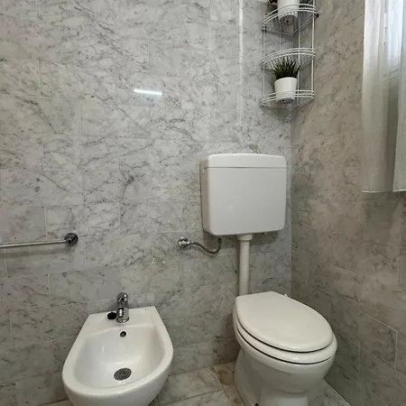 100 Meters From The Sea And 30 Meters From The Pine Forest В'яреджо